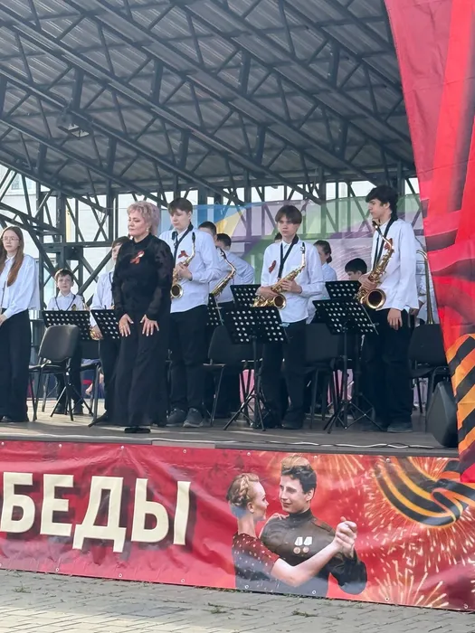 czEKKC-btwE